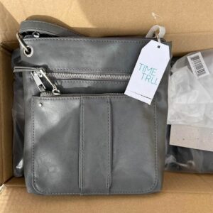 Amazing Assorted purses partial load - Bulk Liquidation Sales