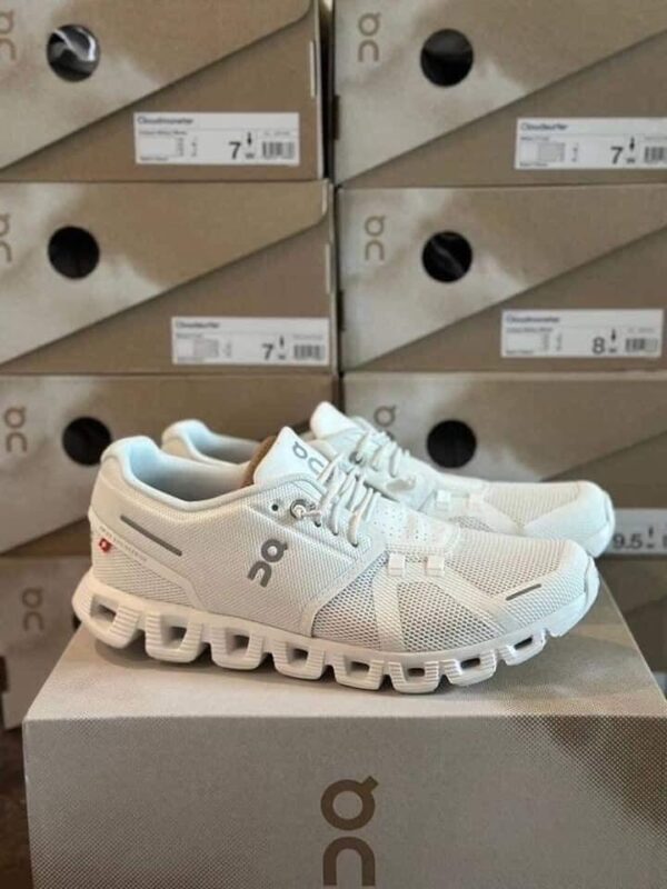Amazing Cloud nova shoe pallet - Bulk Liquidation Sales