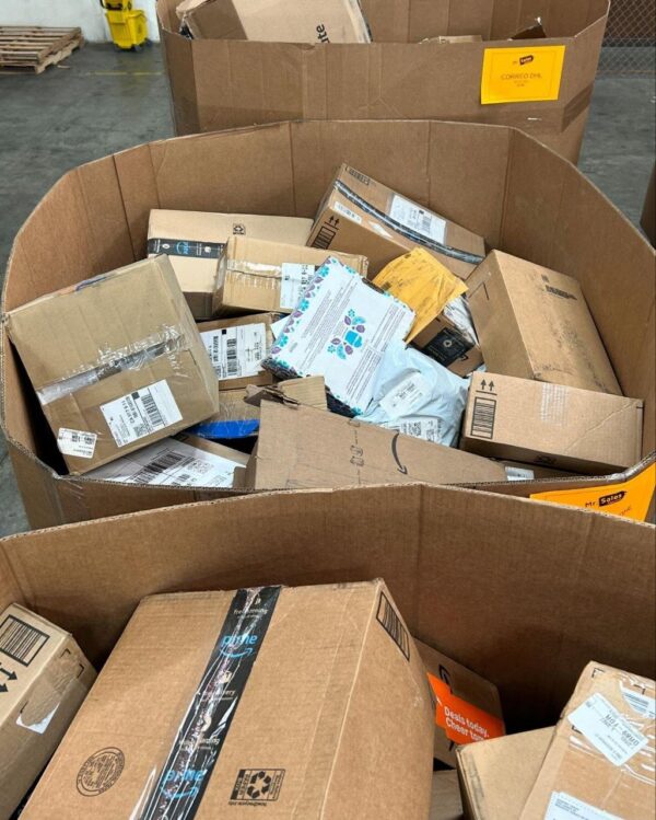 Amazing GIANT DHL Mail Pallets - Bulk Liquidation Sales