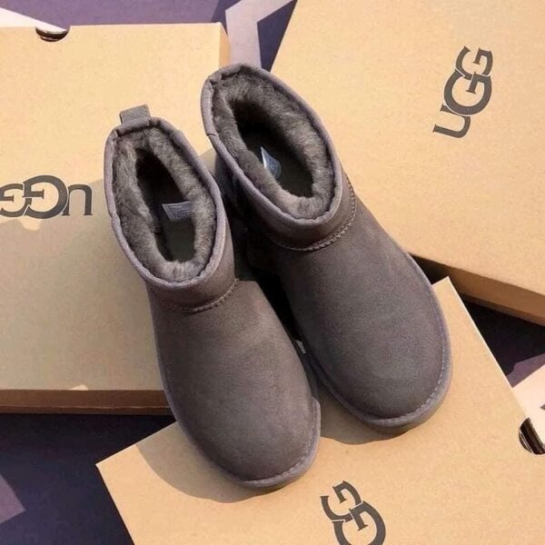 Amazing Ugg Shoes Pallets - Bulk Liquidation Sales