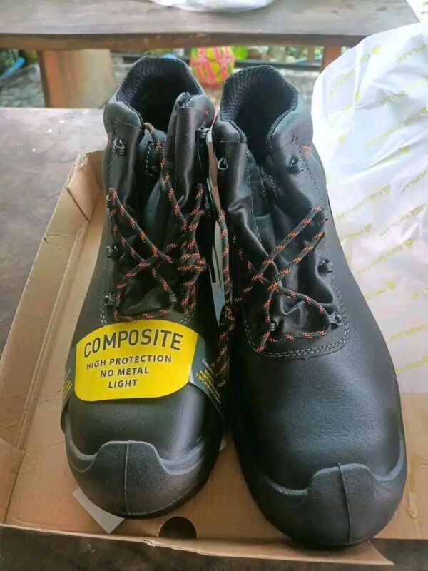 Amazing Work boots pallets - Bulk Liquidation Sales