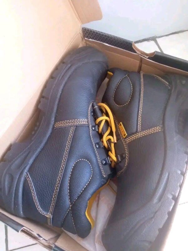 Amazing Work boots pallets - Bulk Liquidation Sales