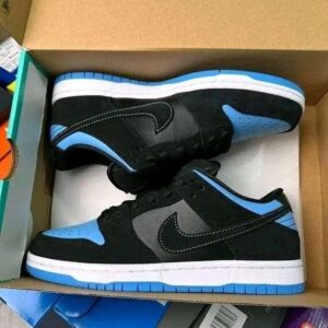 Authentic Pallet of sneakers - Bulk Liquidation Sales