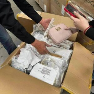 Best Mixed pallet of ladies hands bags - Bulk Liquidation Sales