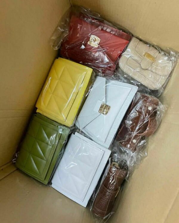 Best Woman bags and purse pallets - Bulk Liquidation Sales