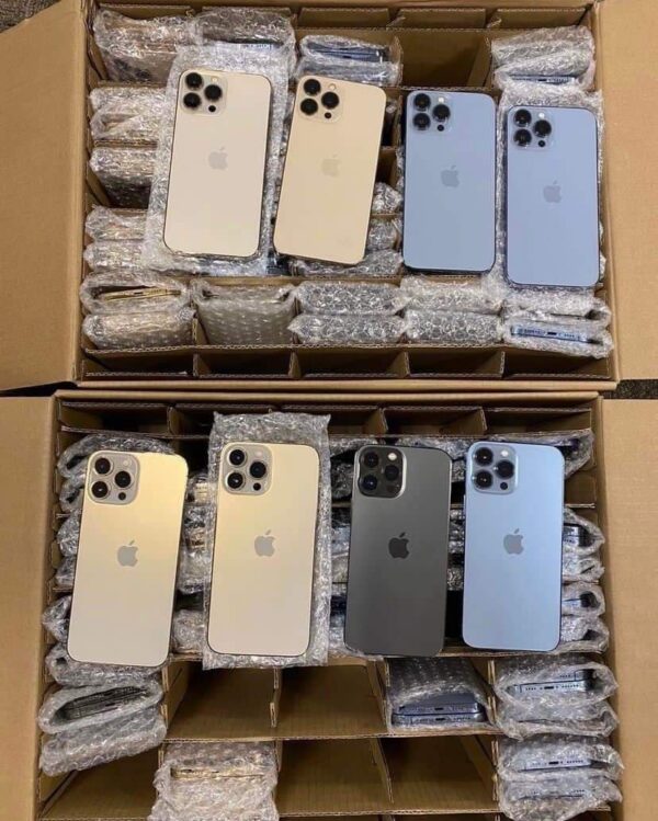 Iphone liquidation pallets- bulk liquidation sales