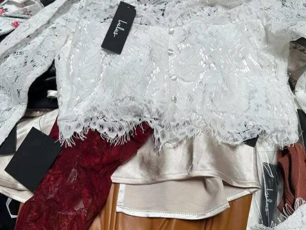 Lulus womens assorted apparel - Bulk Liquidation Sales