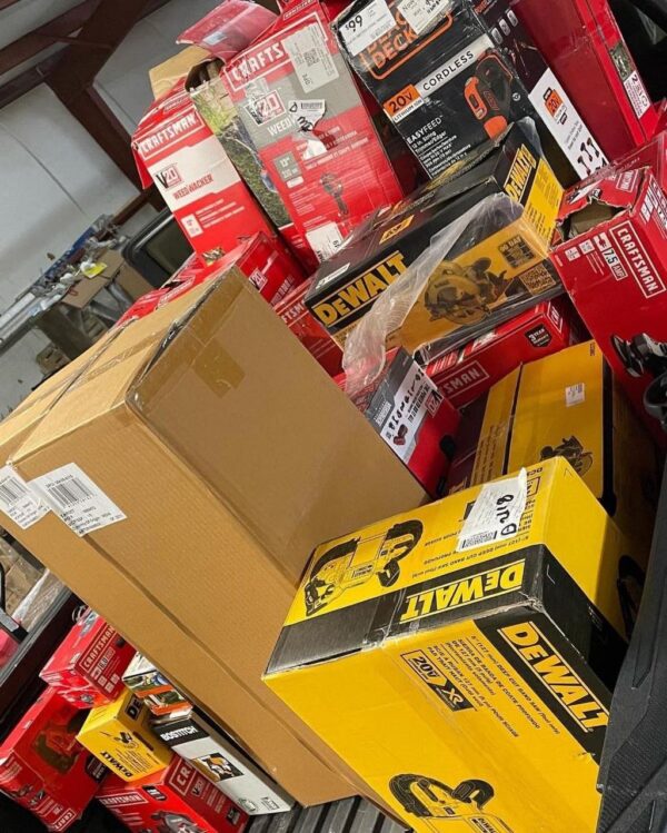 Mixed Milwaukee & dewalt tool pallets-bulk liquidation sales