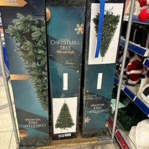 Pallet Christmas Tree - Bulk Liquidation Sales