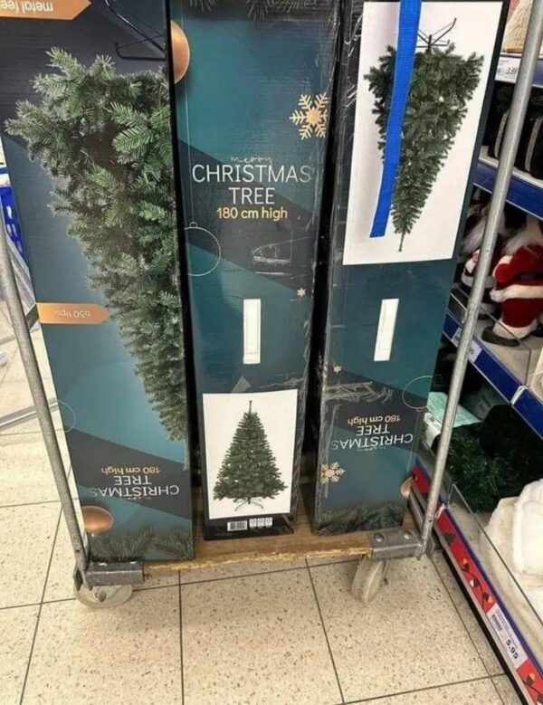 Pallet Christmas Tree - Bulk Liquidation Sales