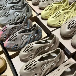 Yeezy Foam Runners Pallets - Bulk Liquidation Sales